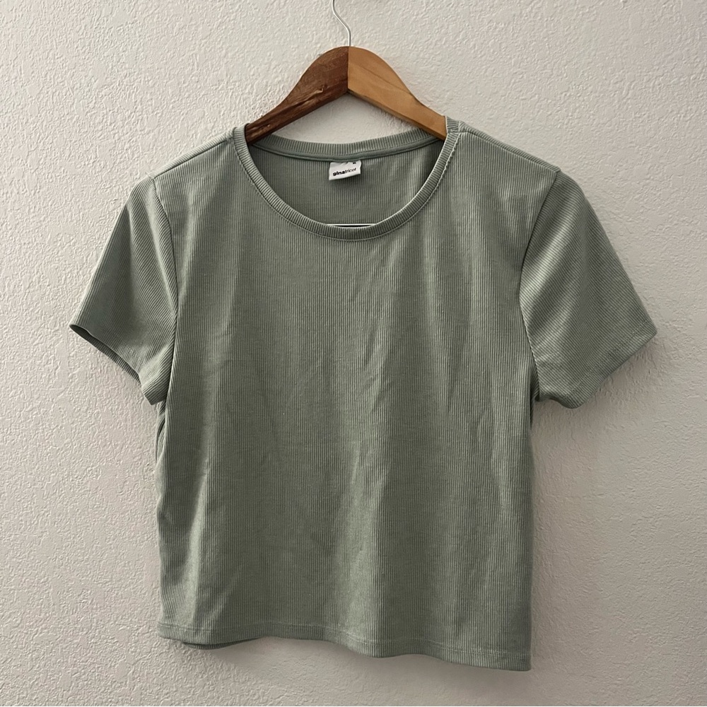 Green Fitted Crop Tee Short Sleeve